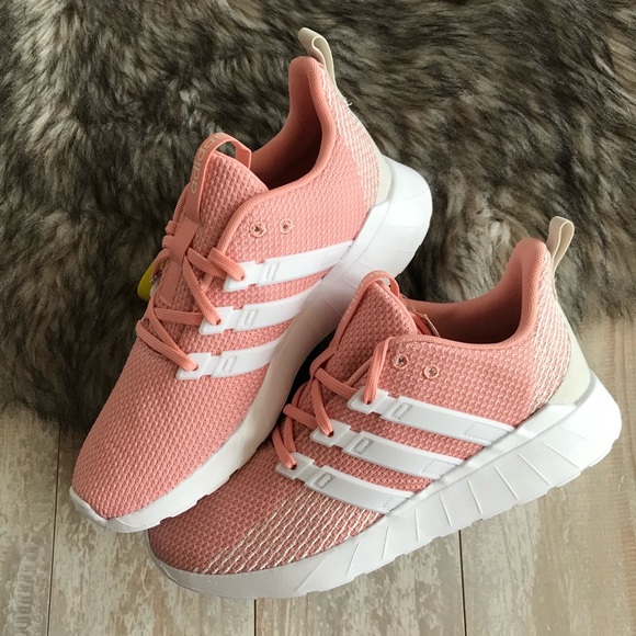 NWT Adidas Women’s Questar Flow - Picture 5 of 8
